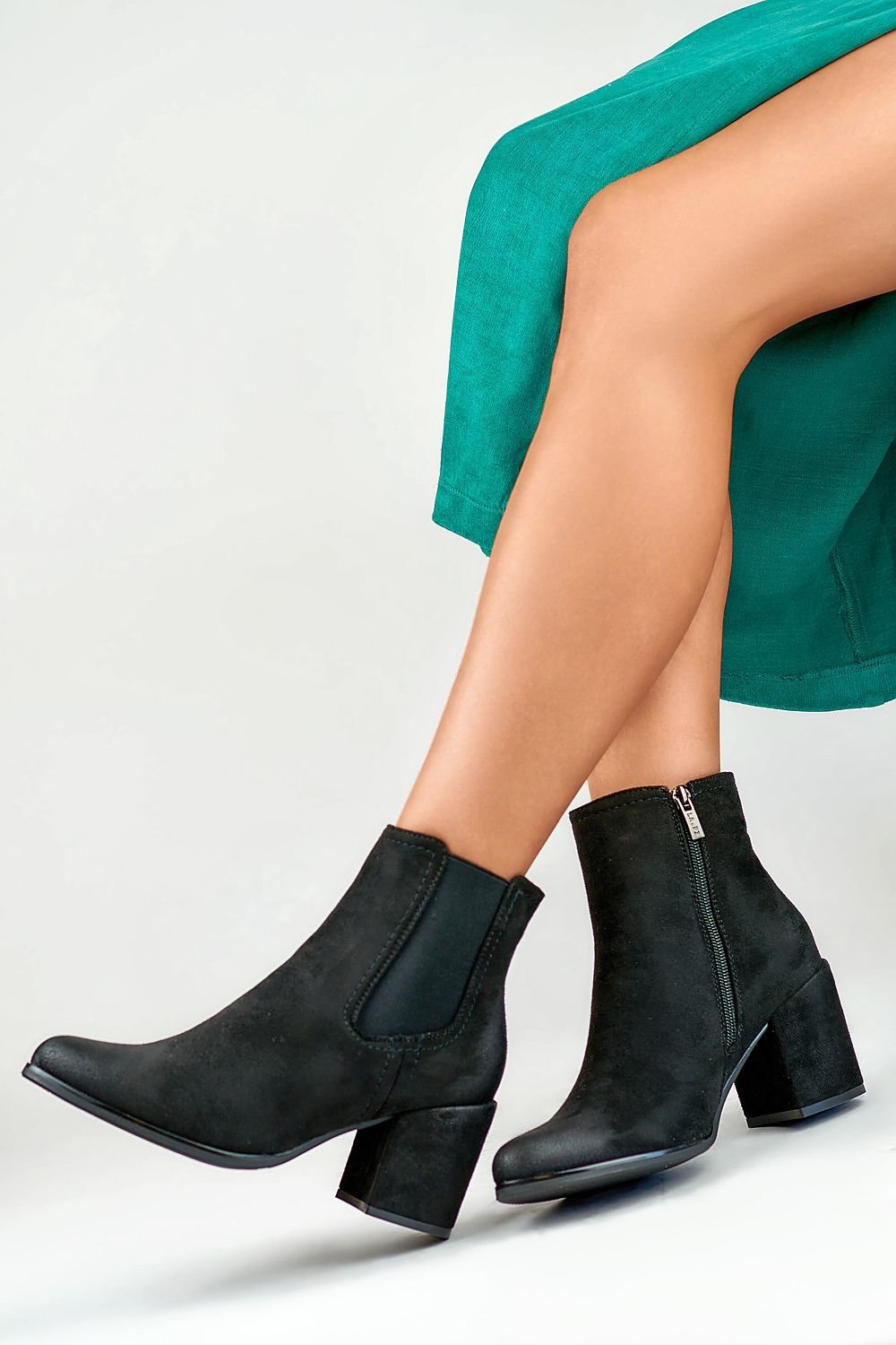 Heel boots model 184854