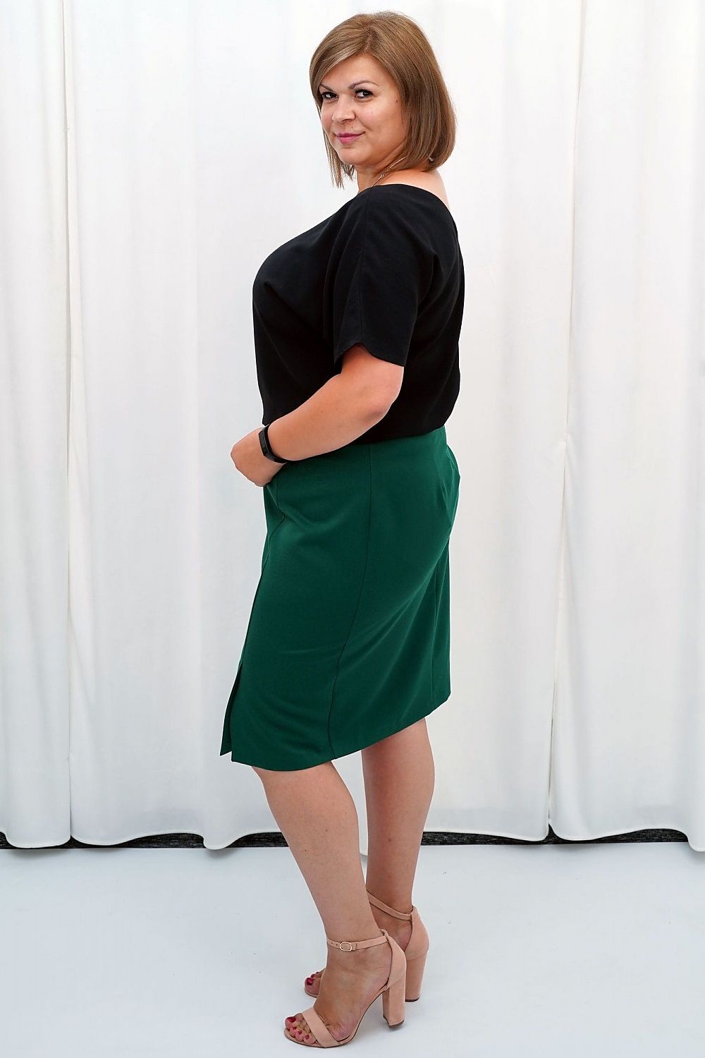 Plus size Skirt model 184894