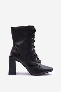 Heel boots model 185054
