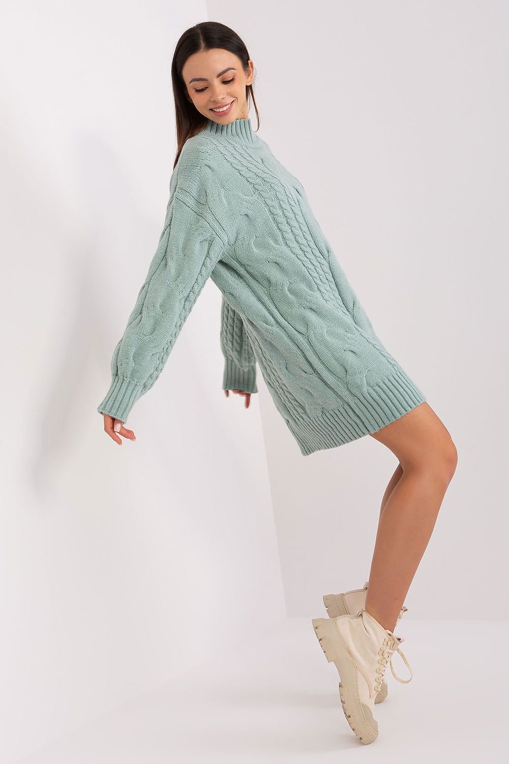 Long jumper model 185729