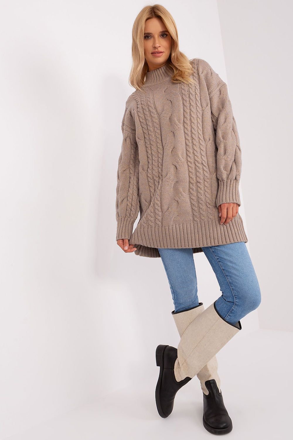Long jumper model 185738