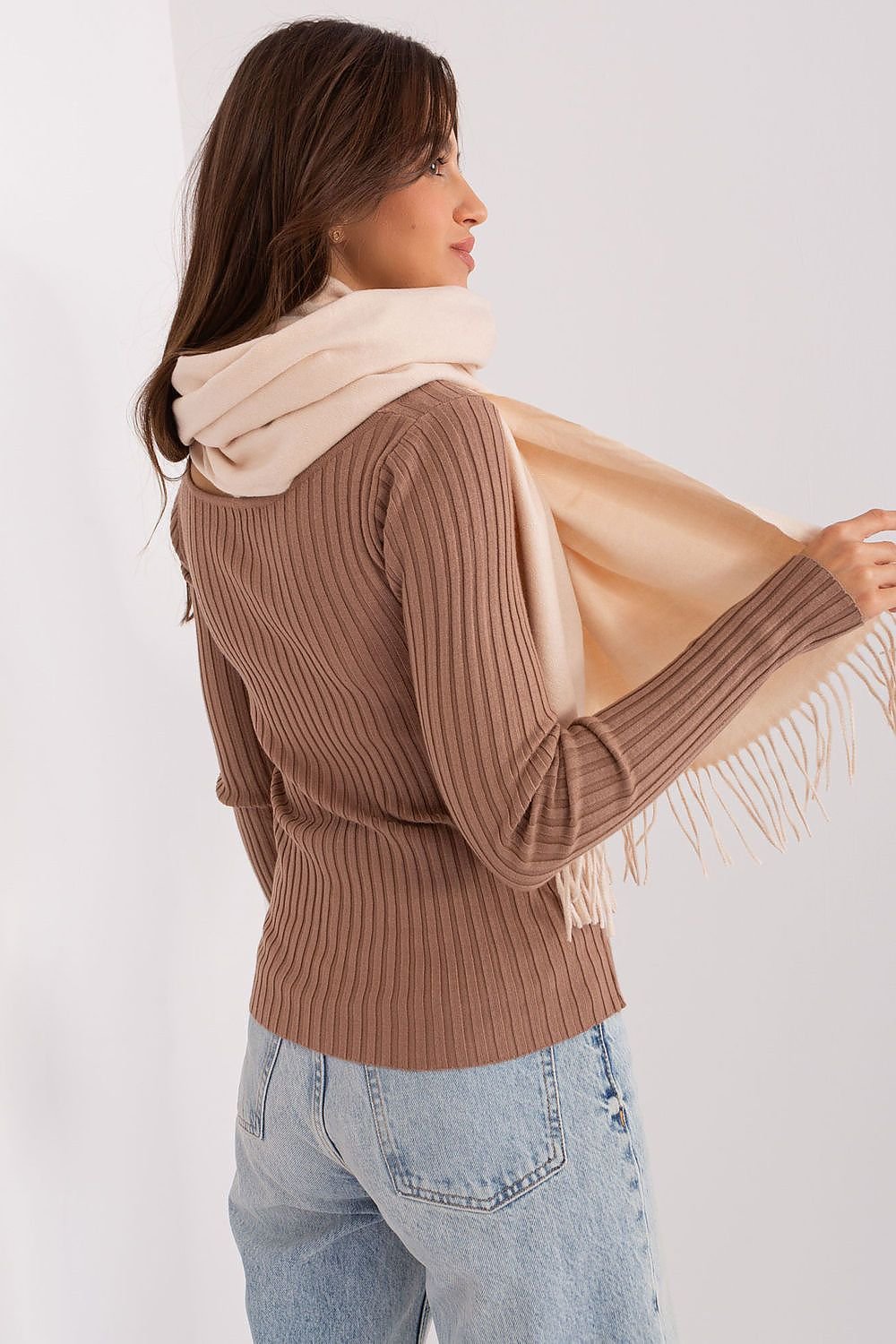 Shawl model 185890