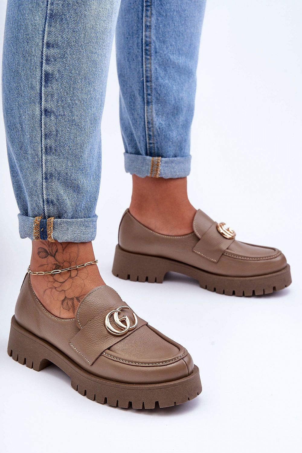 Heeled low shoes model 186415