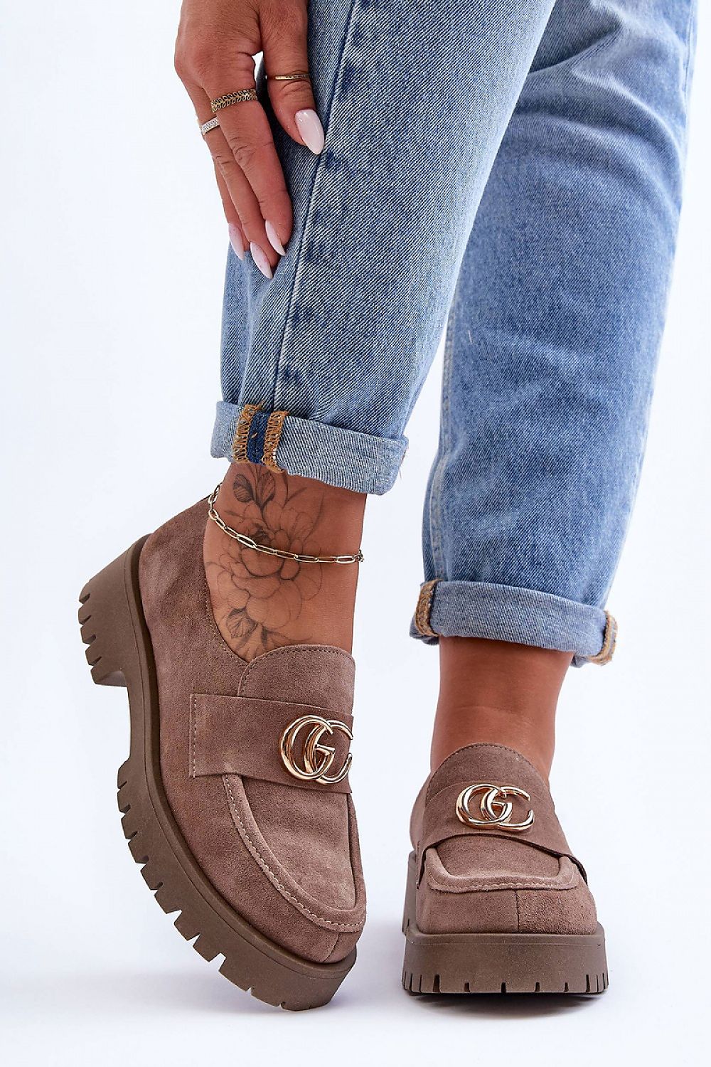 Heeled low shoes model 186416