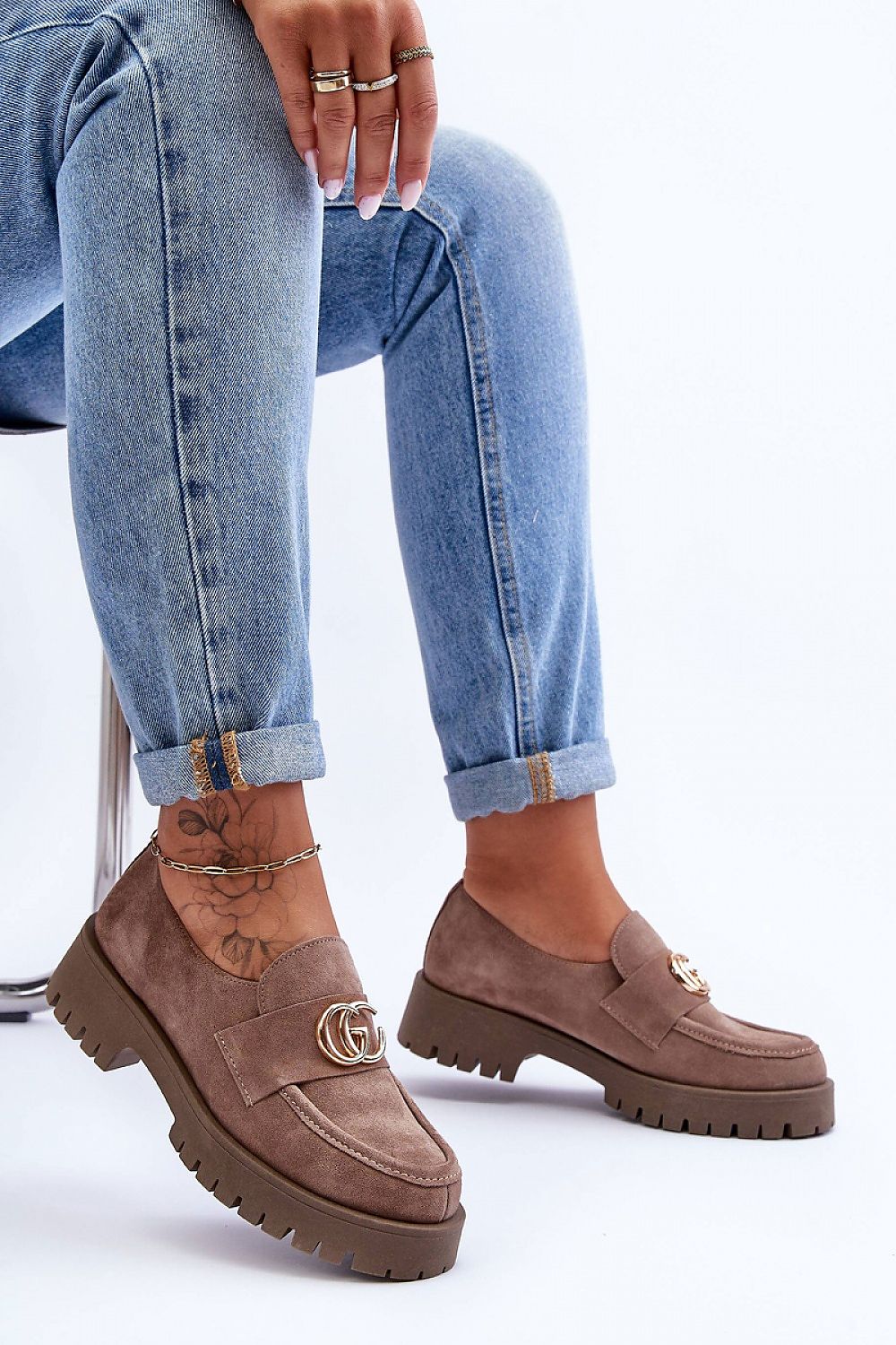 Heeled low shoes model 186416